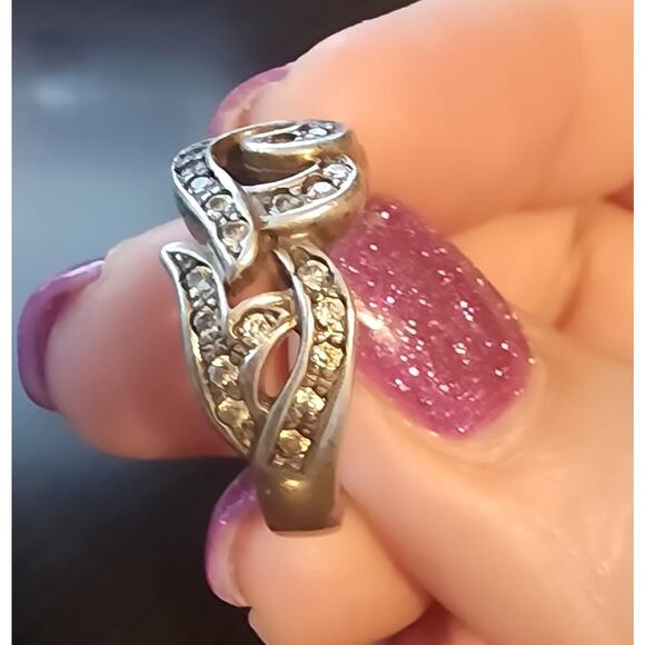 Elegant Sterling Silver Ring with Cubic Zirconia Gemstones Size US 7.5 - Picture 6 of 6